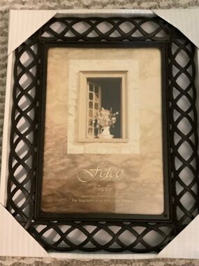 Fetco Black Woven Metal Home Accents Picture Frame